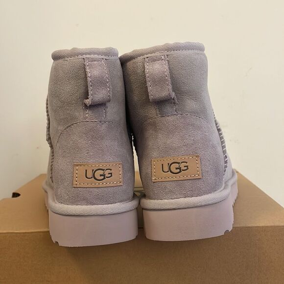 UGG Classic Mini II Boots Pale Smoke USA Women size 9/UK 7/EU 40 - Picture 10 of 14
